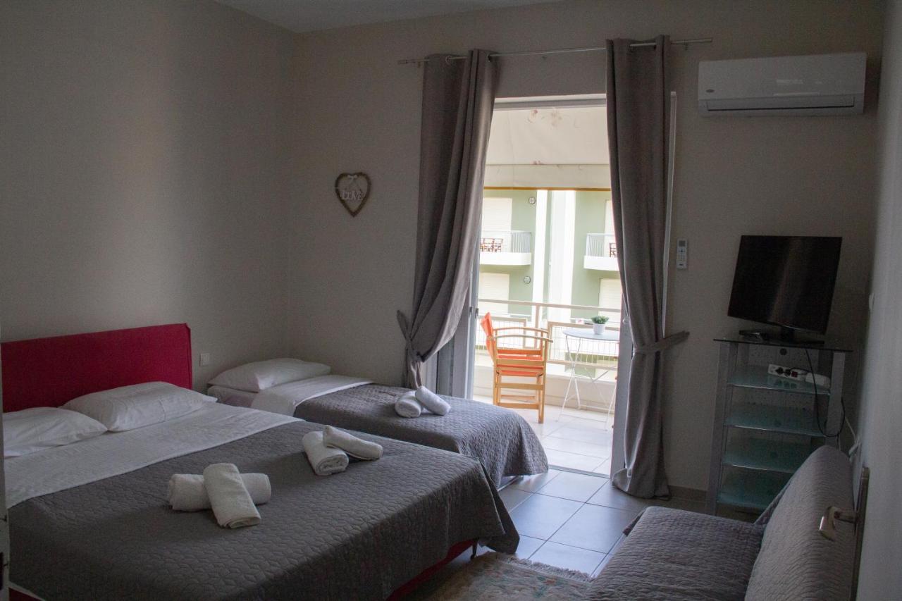 Zoe Apartments Tolo Bagian luar foto