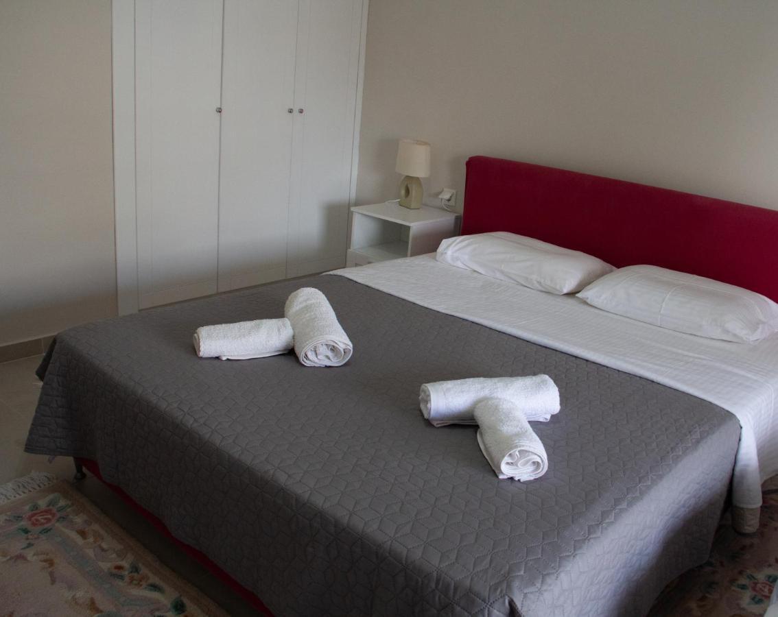Zoe Apartments Tolo Bagian luar foto