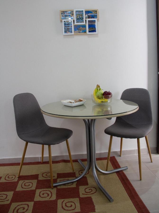 Zoe Apartments Tolo Bagian luar foto